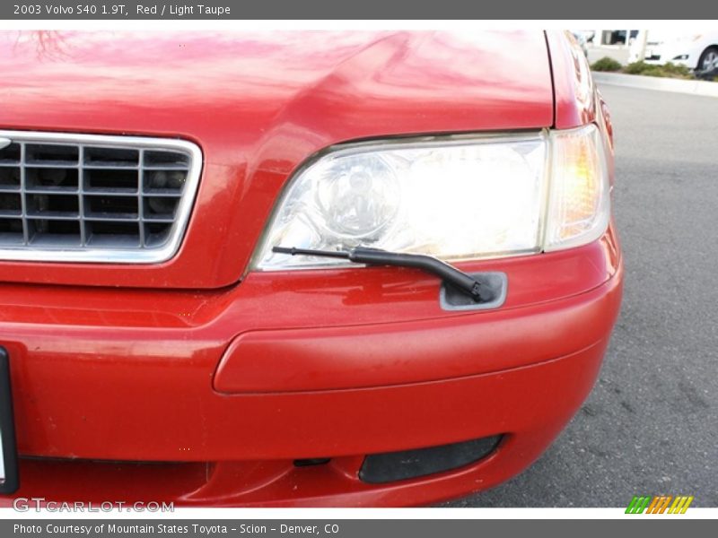 Red / Light Taupe 2003 Volvo S40 1.9T