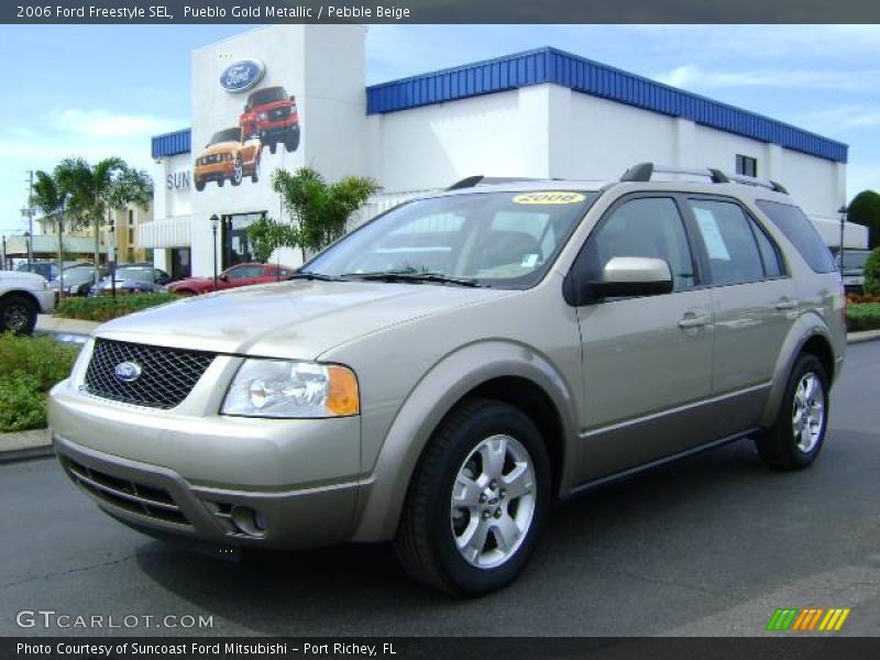 Pueblo Gold Metallic / Pebble Beige 2006 Ford Freestyle SEL