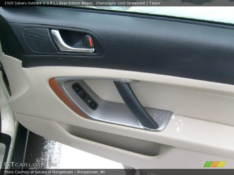 Door Panel of 2006 Outback 3.0 R L.L.Bean Edition Wagon