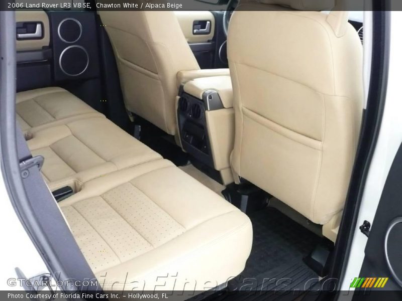 Chawton White / Alpaca Beige 2006 Land Rover LR3 V8 SE