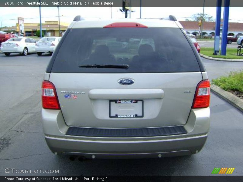 Pueblo Gold Metallic / Pebble Beige 2006 Ford Freestyle SEL