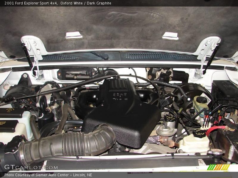 Oxford White / Dark Graphite 2001 Ford Explorer Sport 4x4