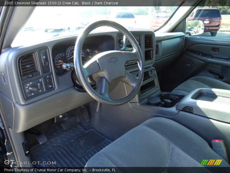 Black / Dark Charcoal 2005 Chevrolet Silverado 1500 LS Crew Cab