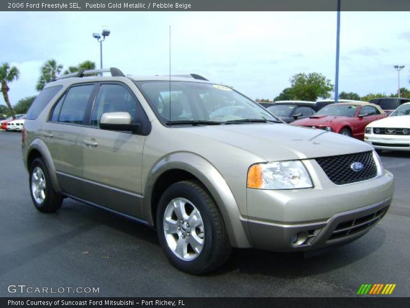 Pueblo Gold Metallic / Pebble Beige 2006 Ford Freestyle SEL