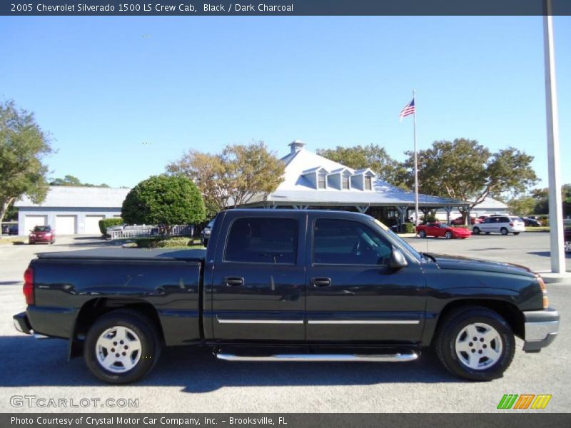 Black / Dark Charcoal 2005 Chevrolet Silverado 1500 LS Crew Cab