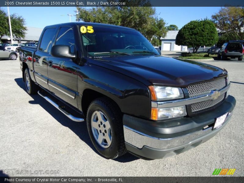 Black / Dark Charcoal 2005 Chevrolet Silverado 1500 LS Crew Cab