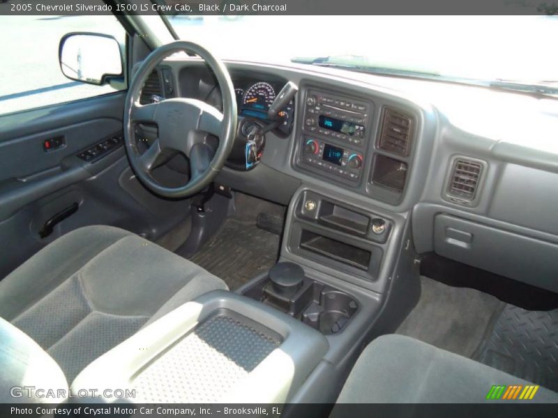 Black / Dark Charcoal 2005 Chevrolet Silverado 1500 LS Crew Cab