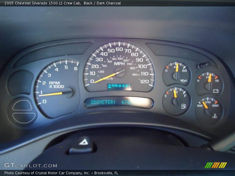 Black / Dark Charcoal 2005 Chevrolet Silverado 1500 LS Crew Cab