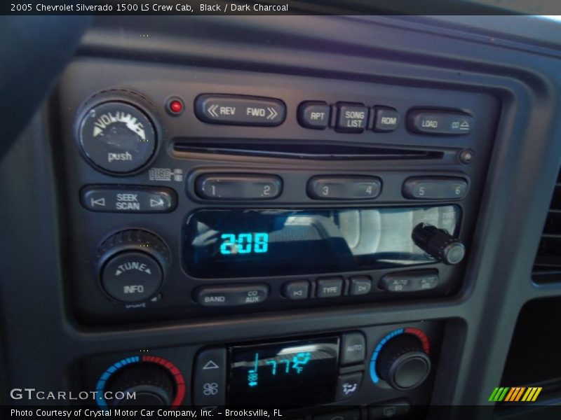 Black / Dark Charcoal 2005 Chevrolet Silverado 1500 LS Crew Cab