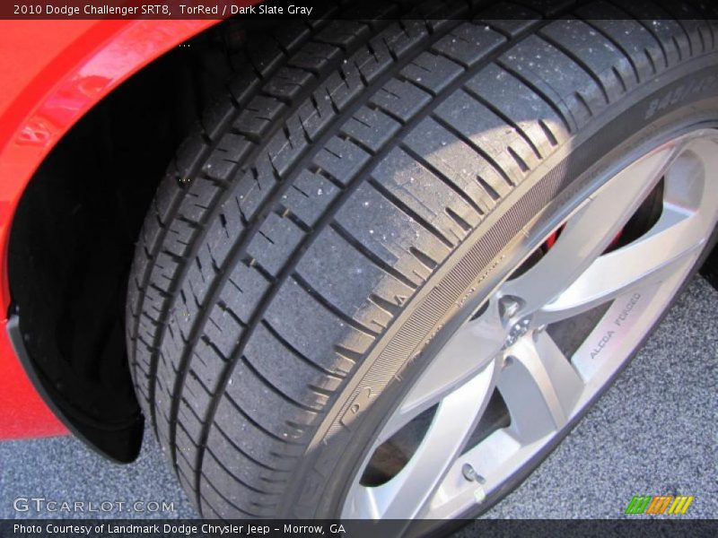TorRed / Dark Slate Gray 2010 Dodge Challenger SRT8