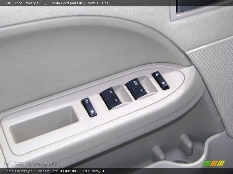 Pueblo Gold Metallic / Pebble Beige 2006 Ford Freestyle SEL