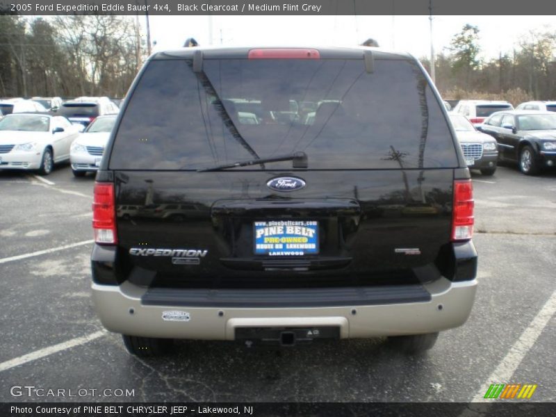 Black Clearcoat / Medium Flint Grey 2005 Ford Expedition Eddie Bauer 4x4