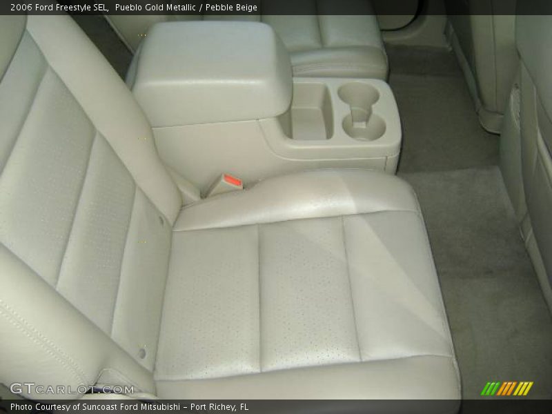 Pueblo Gold Metallic / Pebble Beige 2006 Ford Freestyle SEL