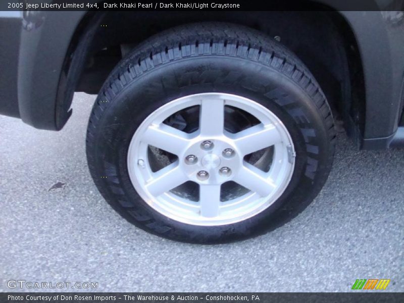 Dark Khaki Pearl / Dark Khaki/Light Graystone 2005 Jeep Liberty Limited 4x4
