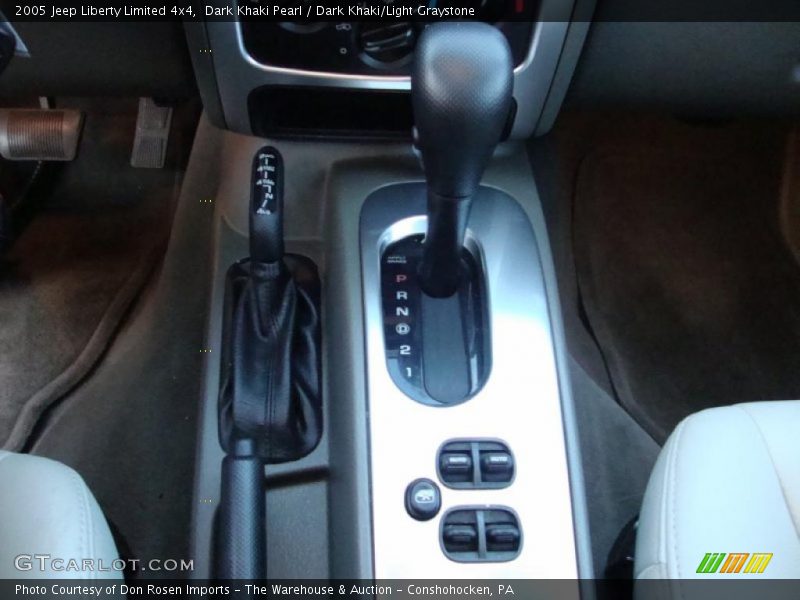Dark Khaki Pearl / Dark Khaki/Light Graystone 2005 Jeep Liberty Limited 4x4