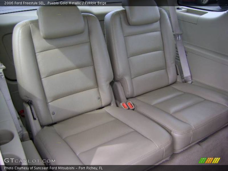 Pueblo Gold Metallic / Pebble Beige 2006 Ford Freestyle SEL