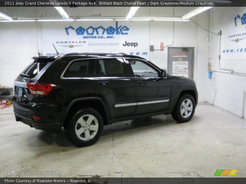 Brilliant Black Crystal Pearl / Dark Graystone/Medium Graystone 2011 Jeep Grand Cherokee Laredo X Package 4x4