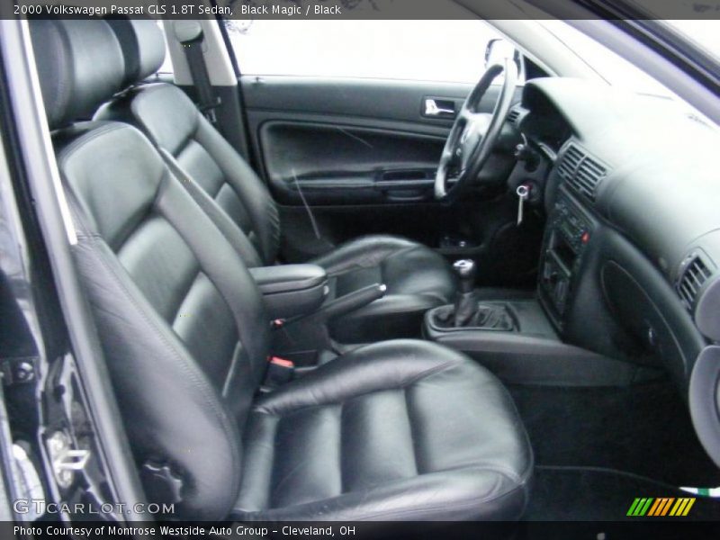 Black Magic / Black 2000 Volkswagen Passat GLS 1.8T Sedan