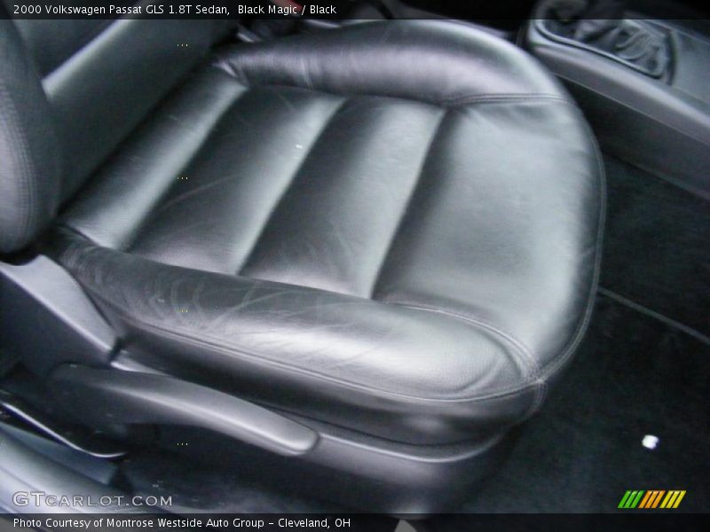 Black Magic / Black 2000 Volkswagen Passat GLS 1.8T Sedan