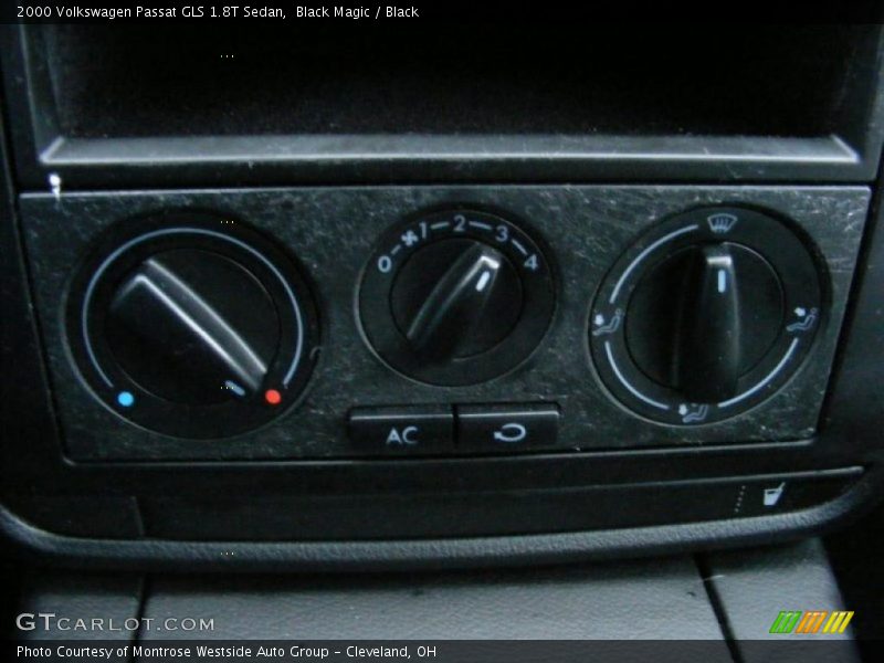 Controls of 2000 Passat GLS 1.8T Sedan
