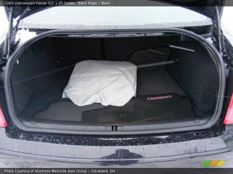  2000 Passat GLS 1.8T Sedan Trunk