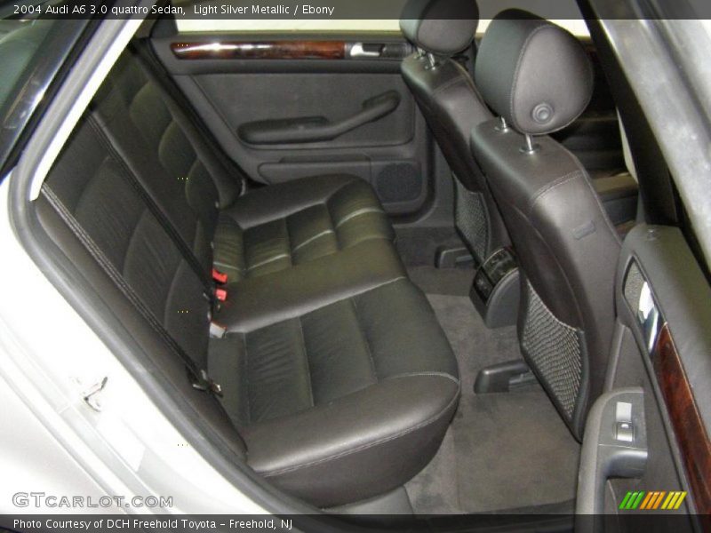  2004 A6 3.0 quattro Sedan Ebony Interior