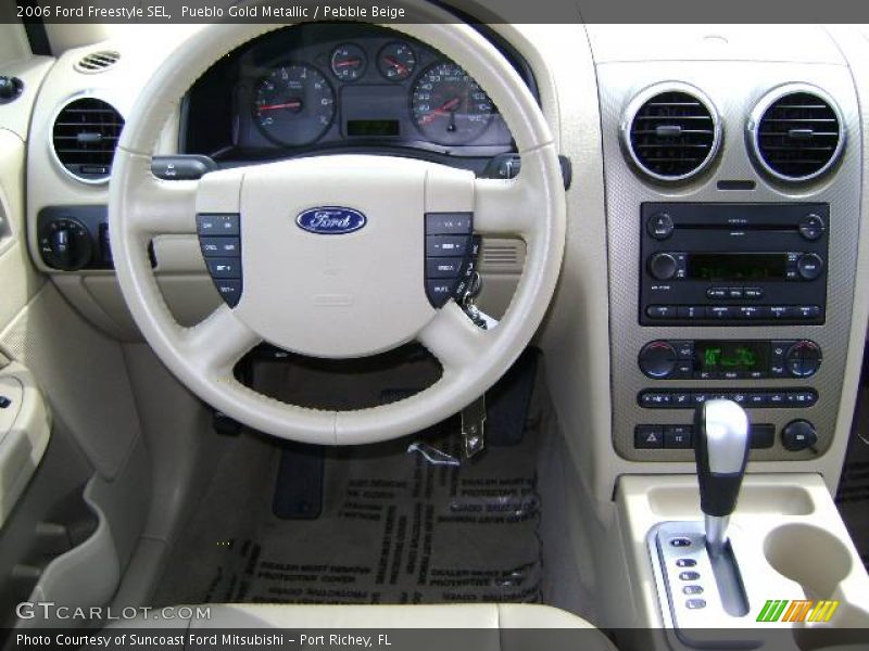 Pueblo Gold Metallic / Pebble Beige 2006 Ford Freestyle SEL