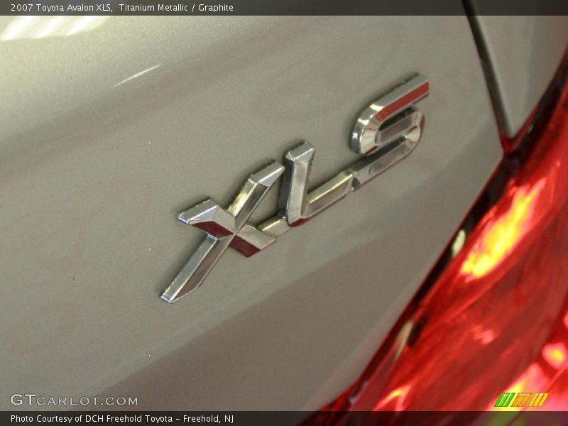 Titanium Metallic / Graphite 2007 Toyota Avalon XLS
