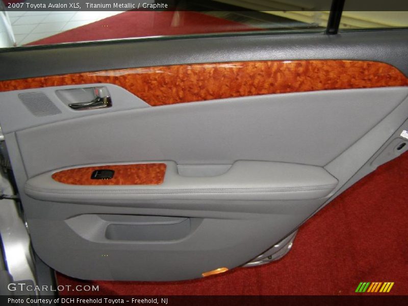 Titanium Metallic / Graphite 2007 Toyota Avalon XLS