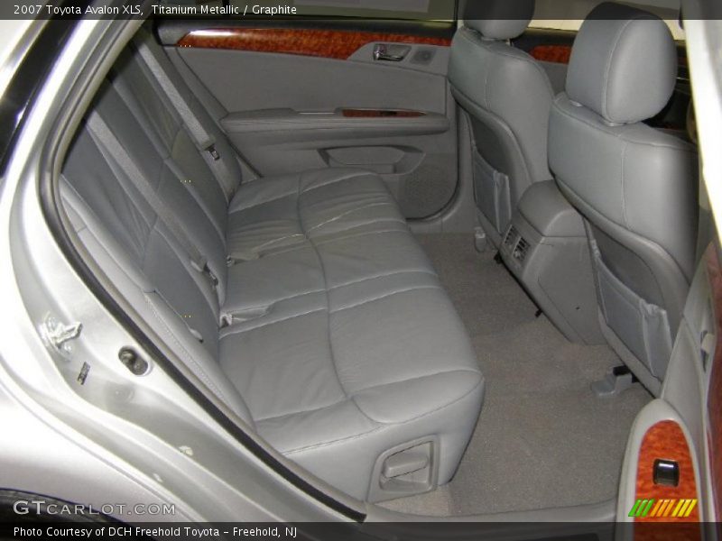 Titanium Metallic / Graphite 2007 Toyota Avalon XLS