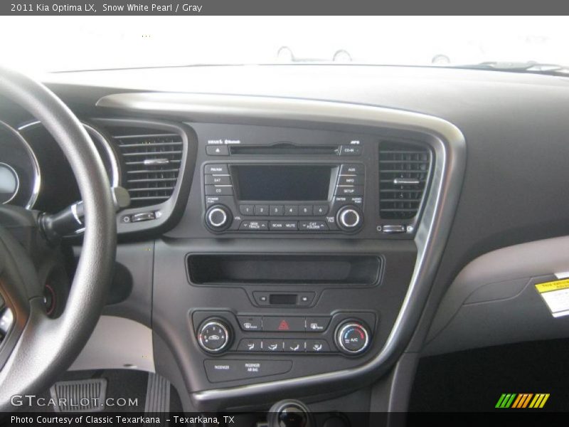 Controls of 2011 Optima LX