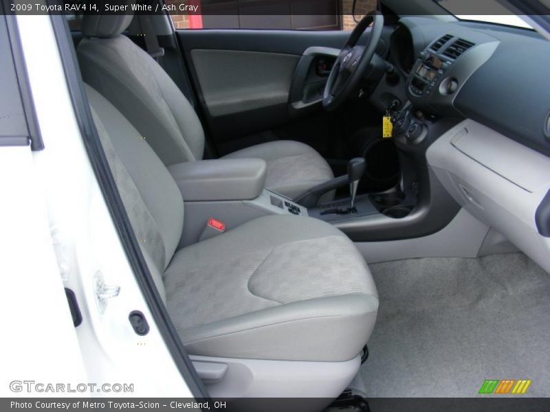 Super White / Ash Gray 2009 Toyota RAV4 I4
