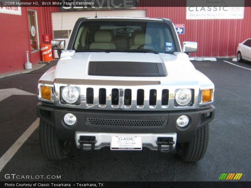 Birch White / Light Cashmere 2008 Hummer H3