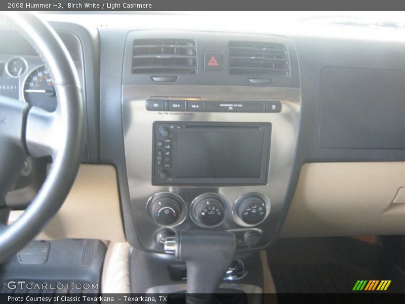 Birch White / Light Cashmere 2008 Hummer H3