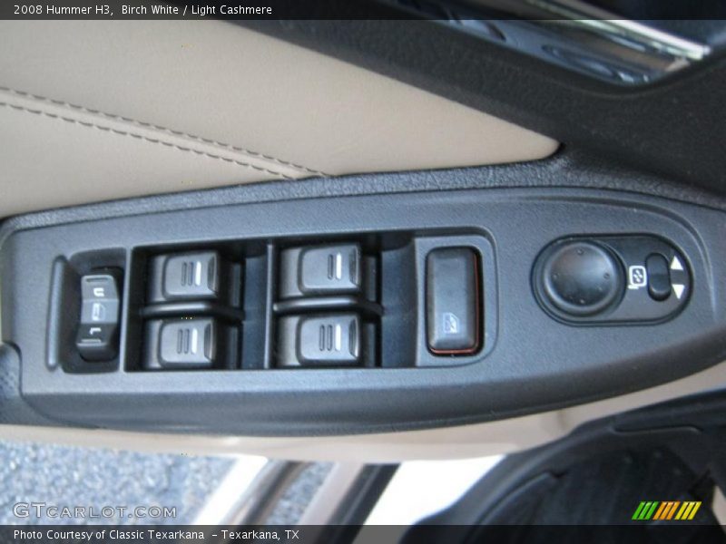Birch White / Light Cashmere 2008 Hummer H3