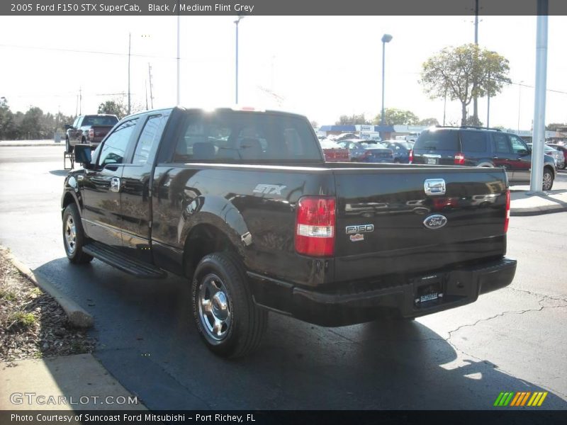 Black / Medium Flint Grey 2005 Ford F150 STX SuperCab