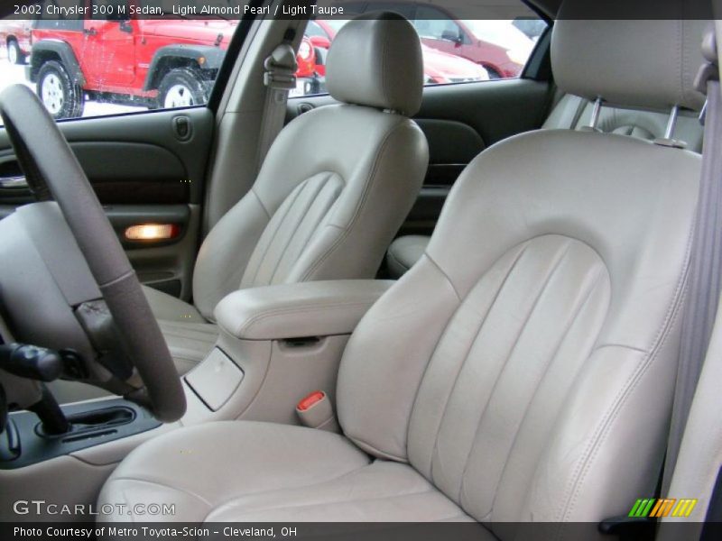  2002 300 M Sedan Light Taupe Interior