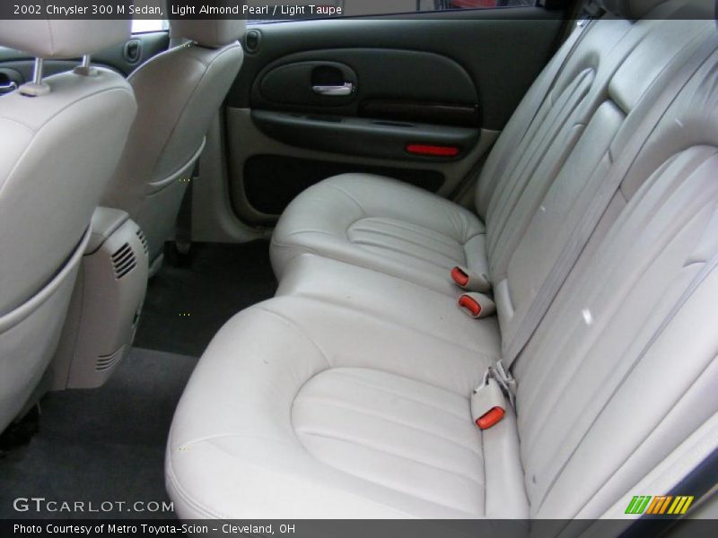  2002 300 M Sedan Light Taupe Interior