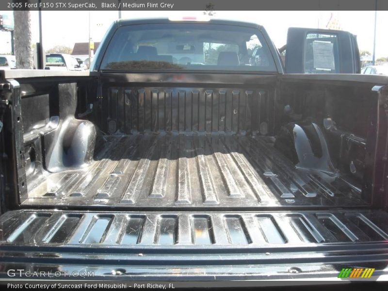 Black / Medium Flint Grey 2005 Ford F150 STX SuperCab