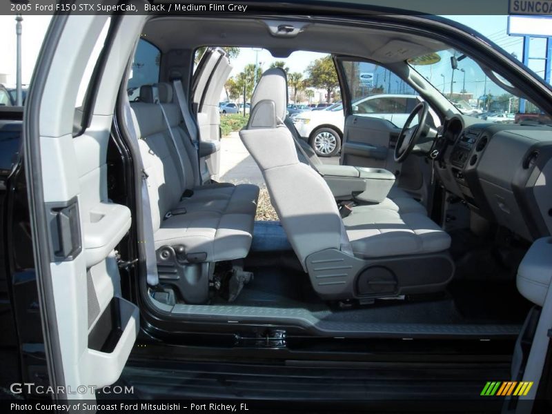 Black / Medium Flint Grey 2005 Ford F150 STX SuperCab