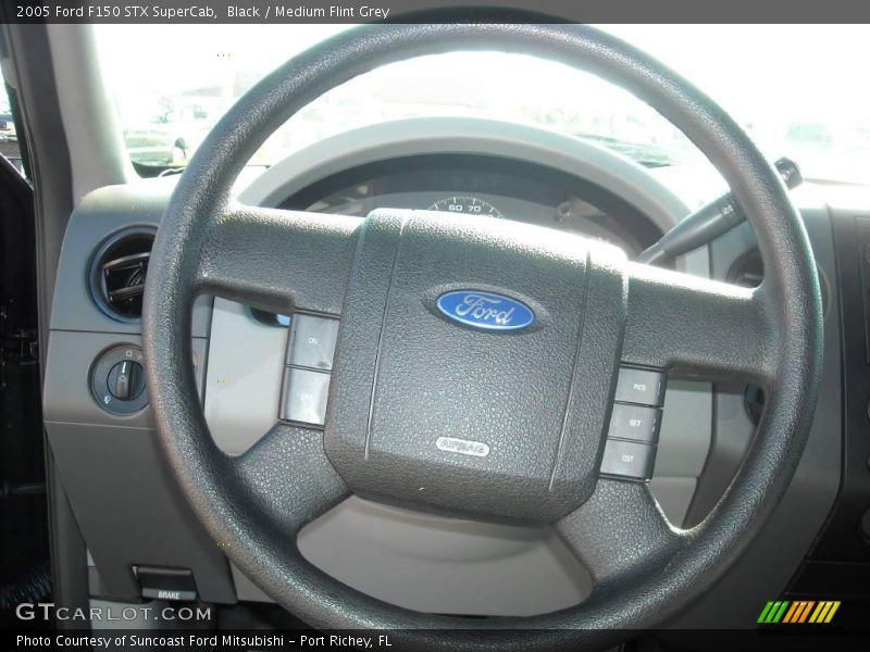 Black / Medium Flint Grey 2005 Ford F150 STX SuperCab