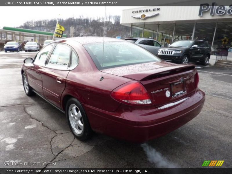 Merlot Metallic / Medium Parchment 2004 Ford Taurus SES Sedan