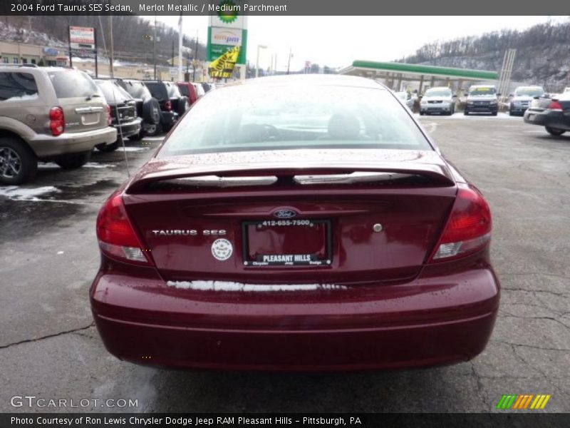Merlot Metallic / Medium Parchment 2004 Ford Taurus SES Sedan