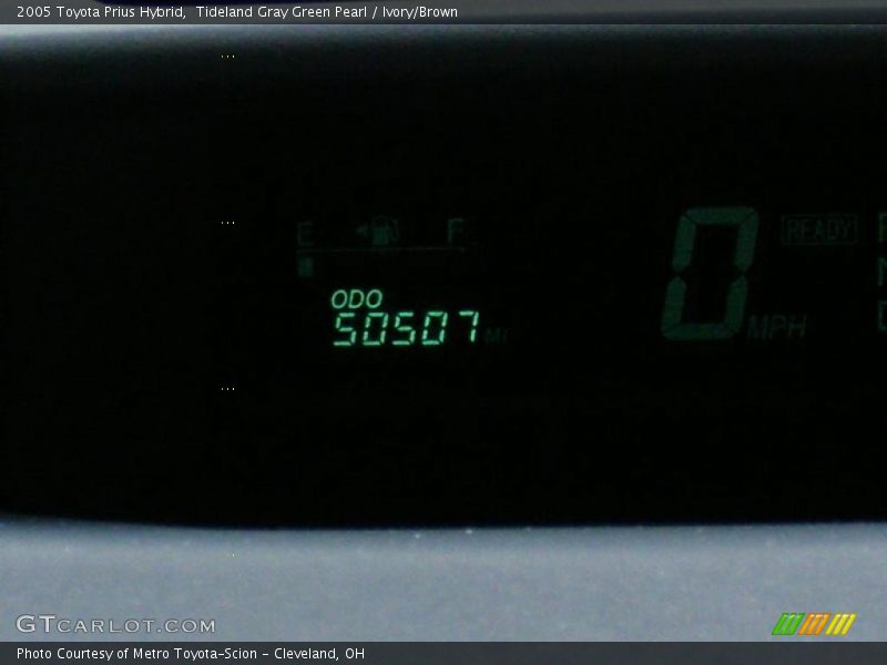 Tideland Gray Green Pearl / Ivory/Brown 2005 Toyota Prius Hybrid
