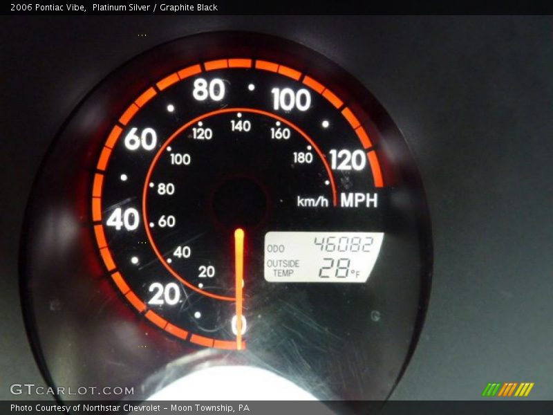 Platinum Silver / Graphite Black 2006 Pontiac Vibe
