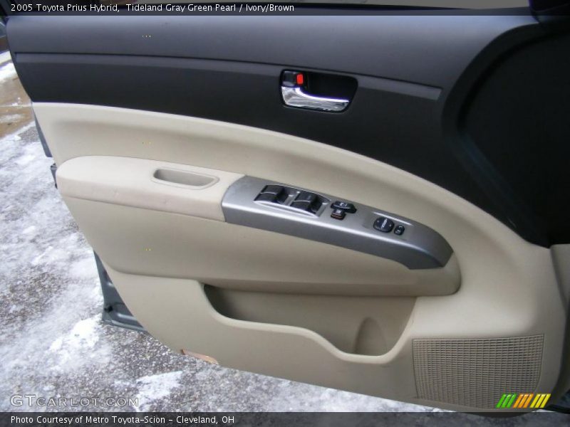 Tideland Gray Green Pearl / Ivory/Brown 2005 Toyota Prius Hybrid