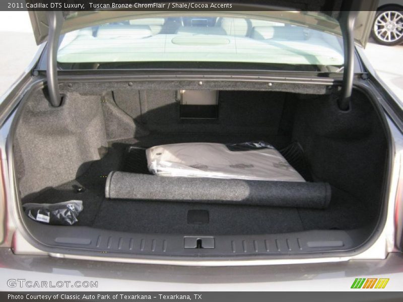 Tuscan Bronze ChromFlair / Shale/Cocoa Accents 2011 Cadillac DTS Luxury