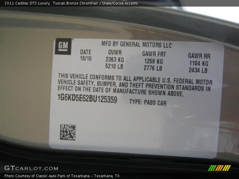 Tuscan Bronze ChromFlair / Shale/Cocoa Accents 2011 Cadillac DTS Luxury