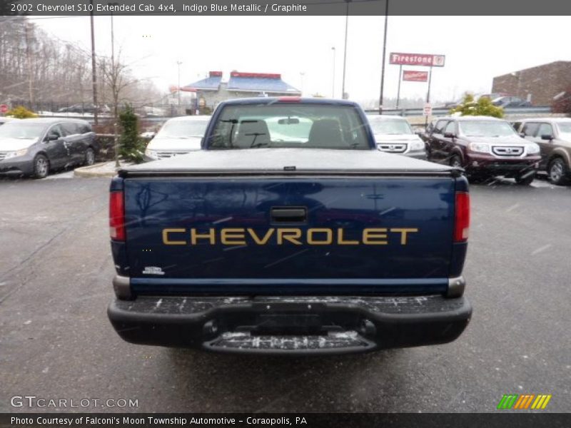 Indigo Blue Metallic / Graphite 2002 Chevrolet S10 Extended Cab 4x4