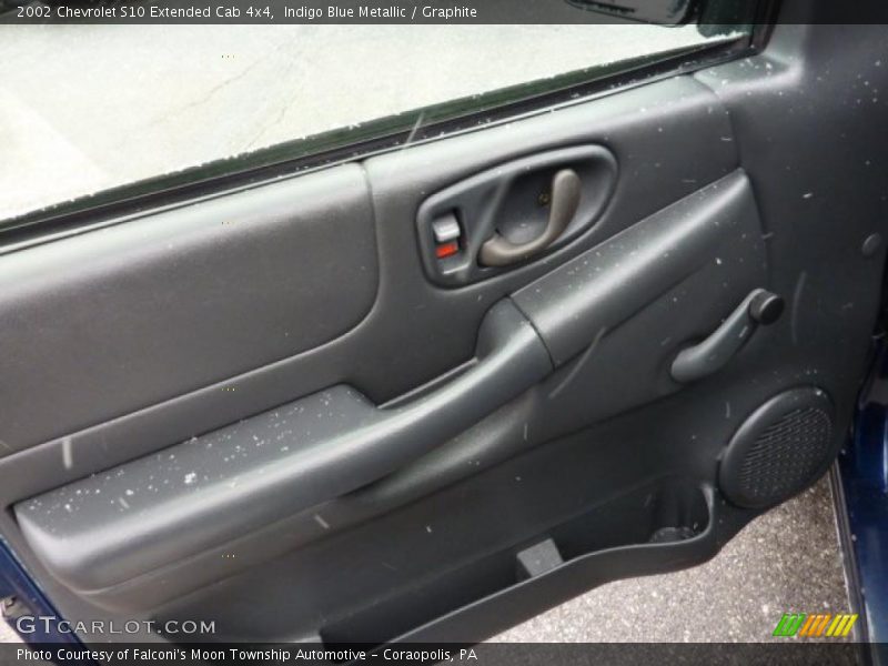 Indigo Blue Metallic / Graphite 2002 Chevrolet S10 Extended Cab 4x4